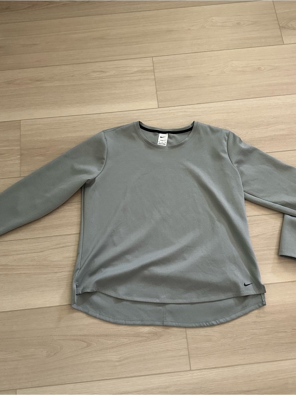 Nike Light Gray Crewneck Training Sweatshirt